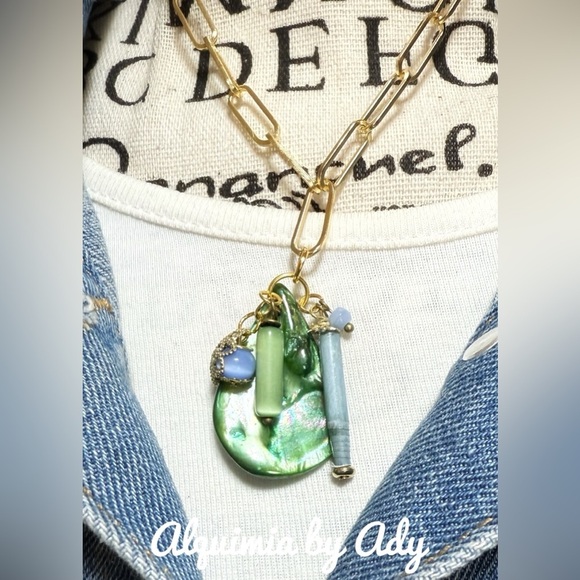 Cat’s eye multiple charms gold chain necklace - Picture 2 of 4